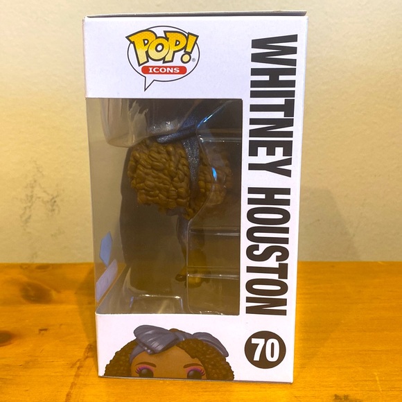 Funko Target Pop! Icons Whitney Houston Diamond Collection #70 Target Exclusive - Picture 2 of 7